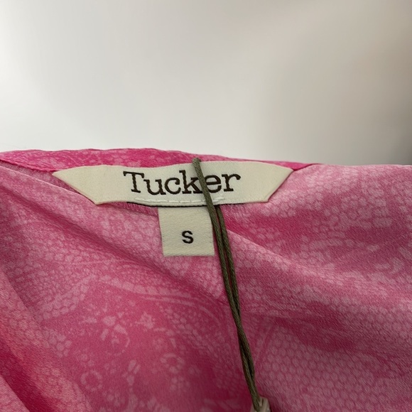 Tucker Khala Cami Hot Pink Lace in Silk Crepe Small - Picture 10 of 12